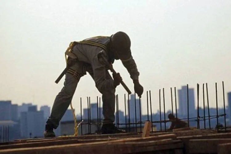 
	Constru&ccedil;&atilde;o civil: o &iacute;ndice relativo a m&atilde;o de obra passou de 0,21% para 1%, enquanto o de materiais, equipamentos e servi&ccedil;os oscilou em 0,37% ante 0,23% (Rogério Montenegro)