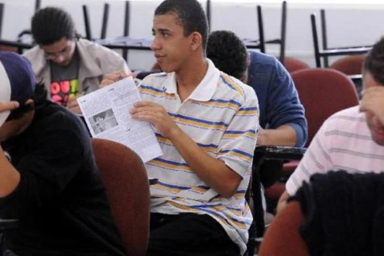 Pessoas no Enem: todas as questões voltam a valer para todo o Brasil (Roosewelt Pinheiro/ABr)