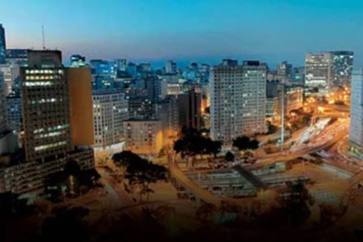 Centro de São Paulo: a cidade que mais gasta energia no país. (.)