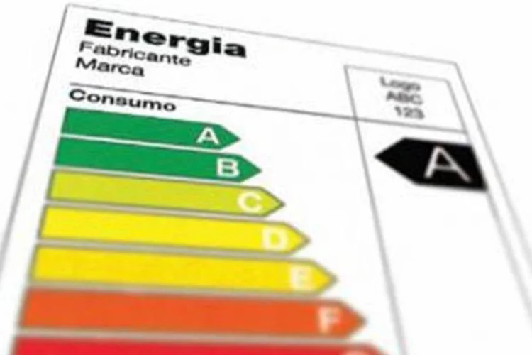 A partir de agora, os eletrodomésticos precisam consumir entre 3% e 5% menos energia para receber a nota máxima de avaliação (Divulgação)
