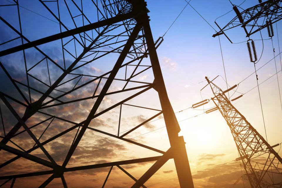 
	Linhas de transmiss&atilde;o de energia: em S&atilde;o Paulo, a perda se concentra principalmente em clientes de grande consumo
 (Thinkstock)