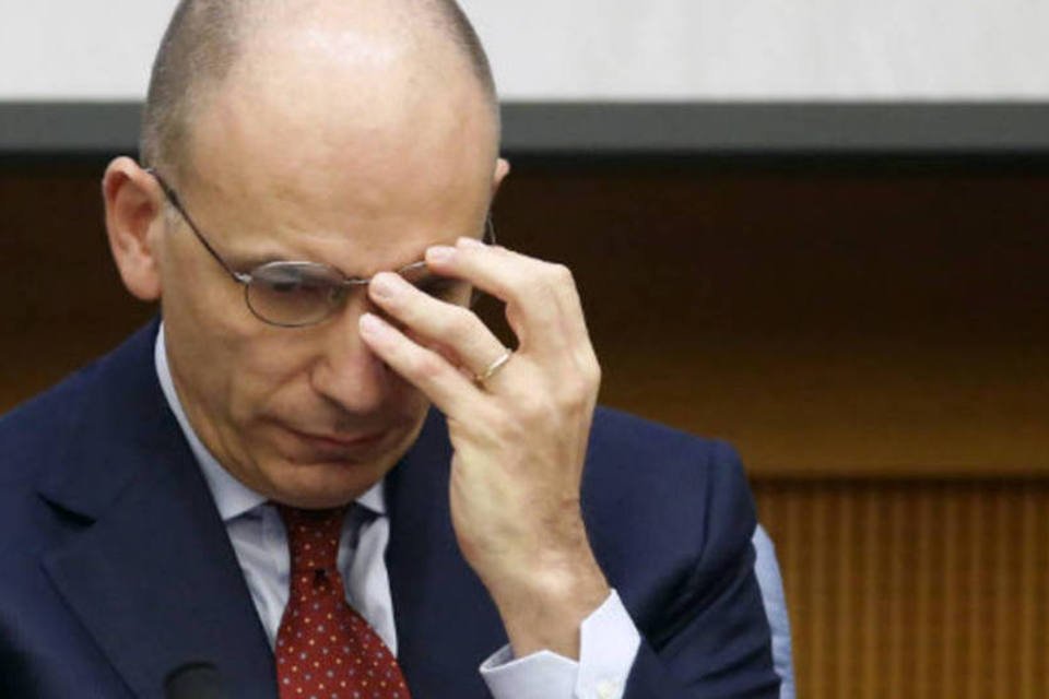 Primeiro-ministro italiano apresenta renúncia