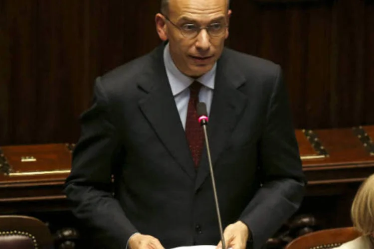 
	Enrico Letta fala &agrave; C&acirc;mara dos Deputados em Roma: Letta foi oficialmente empossado ap&oacute;s ganhar o segundo voto de confian&ccedil;a no Senado nesta ter&ccedil;a-feira
 (REUTERS/Alessandro Bianchi)