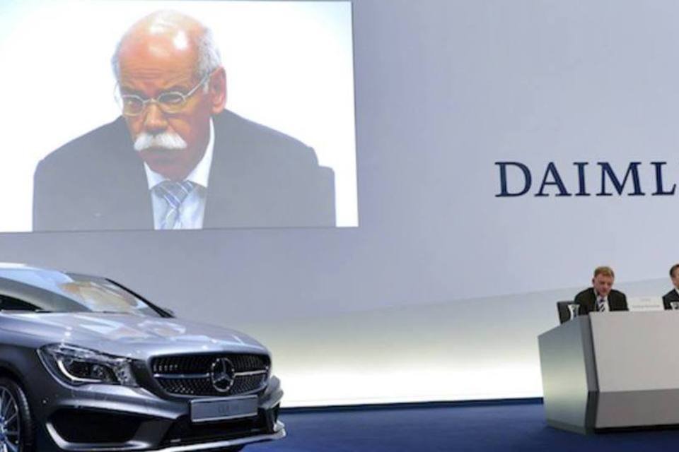
	Daimler: pap&eacute;is da Daimler ca&iacute;ram 3,18%, refletindo preocupa&ccedil;&atilde;o dos investidores
 (Bloomberg)