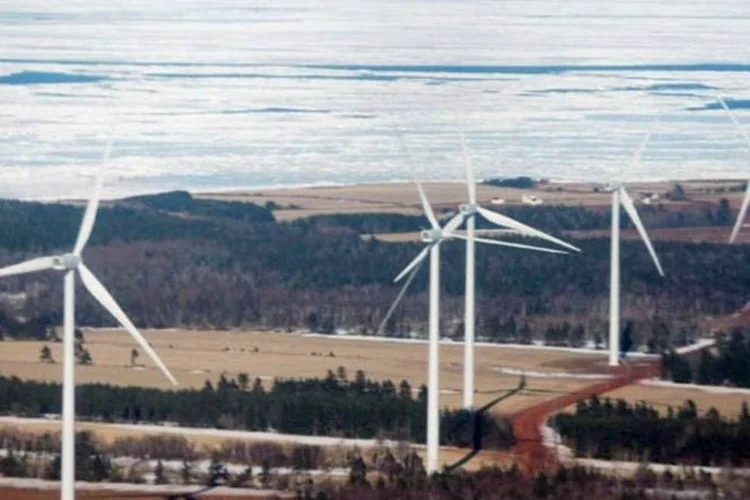 
	E&oacute;lica:&nbsp;alcan&ccedil;ar o potencial m&aacute;ximo exigiria a instala&ccedil;&atilde;o em terra e offshore de 1,5 bilh&atilde;o de enormes turbinas
 (Getty Images)