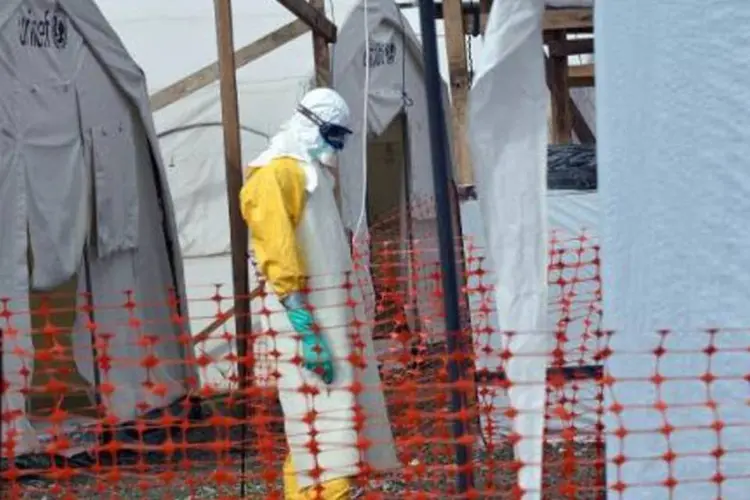 
	Ebola: todos os distritos da Lib&eacute;ria e de Serra Leoa registraram casos de ebola
 (Zoom Dosso/AFP)