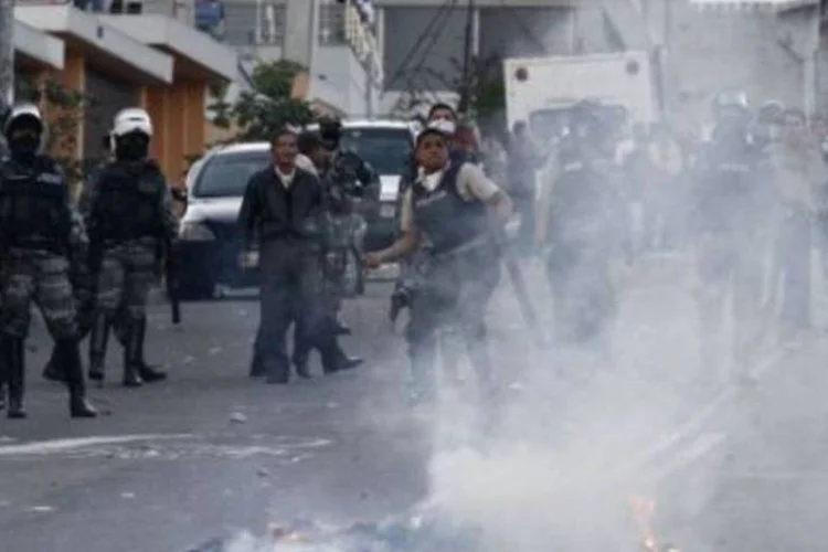 Confronto no Equador na última quinta-feira: Unasul condenou tentativa de golpe de Estado (.)