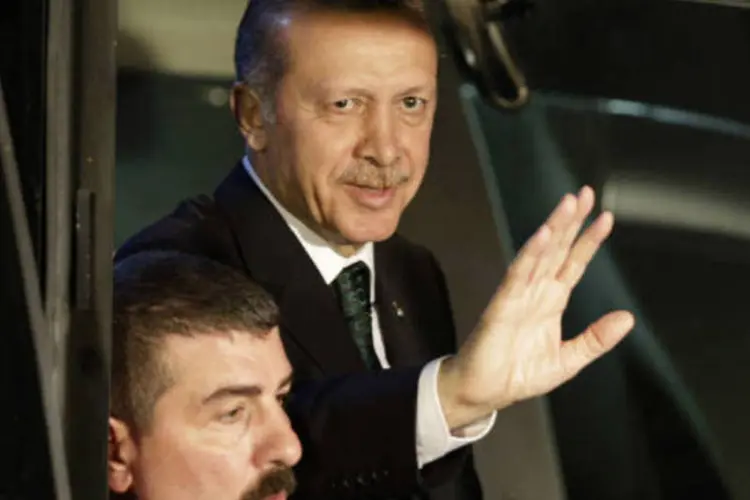 "Protestos ilegais não serão permitidos. O magnífico quartel otomano será construído, o que irá unir toda a cidade", disse Erdogan (REUTERS/Stoyan Nenov)