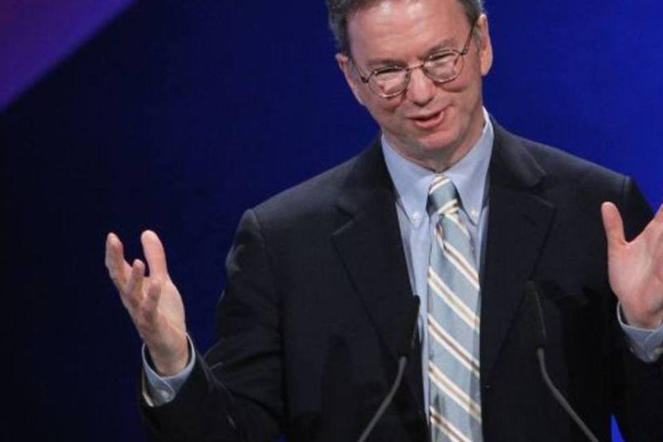 O Facebook Home é fantástico, diz Eric Schmidt, do Google