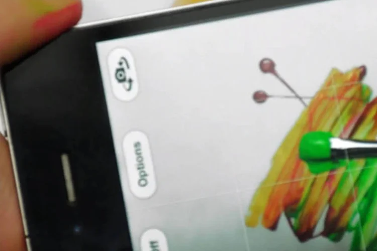 Com o nome de Avicci x You, o projeto busca mostrar como a sociedade conectada abre caminhos para a inovação e a transformação nos negócios (Divulgação)