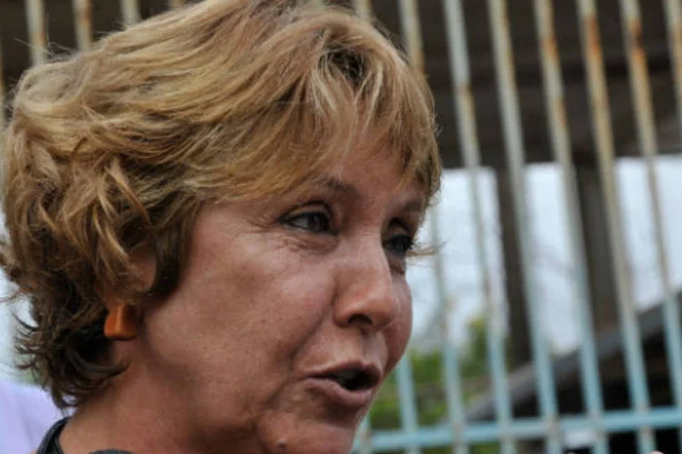 
	Deputada Erika Kokay (PT-DF): para que o projeto de lei seja tamb&eacute;m apreciado pelo plen&aacute;rio da C&acirc;mara antes de ser enviado ao Senado, eram necess&aacute;rias pelo menos 51 assinaturas no requerimento
 (Elza Fiúza/ABr)