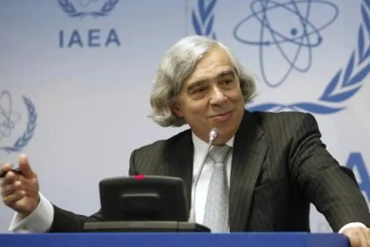 Secretário americano de Energia, Ernest Moniz, discursa em conferência da AIEA (Dieter Nagl/AFP)