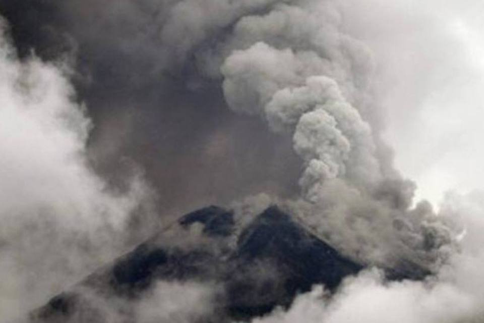 Vulcão Tungurahua aumenta sua atividade no Equador