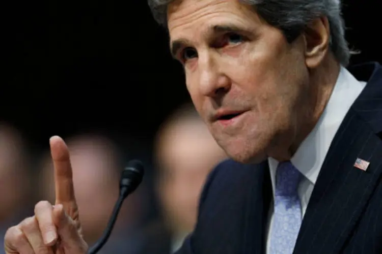 
	John Kerry disse que o presidente Barack Obama est&aacute; avaliando novas possibilidades para &quot;cumprir nossa obriga&ccedil;&atilde;o perante gente inocente&quot;
 (REUTERS/Gary Cameron)