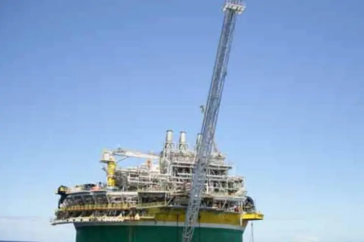 
	Petrobras: a nova unidade tem capacidade para extrair diariamente 120 mil barris de petr&oacute;leo e 5 milh&otilde;es de metros c&uacute;bicos de g&aacute;s natural
 (DIVULGAÇÃO PETROBRAS / GERALDO FALCÃO)