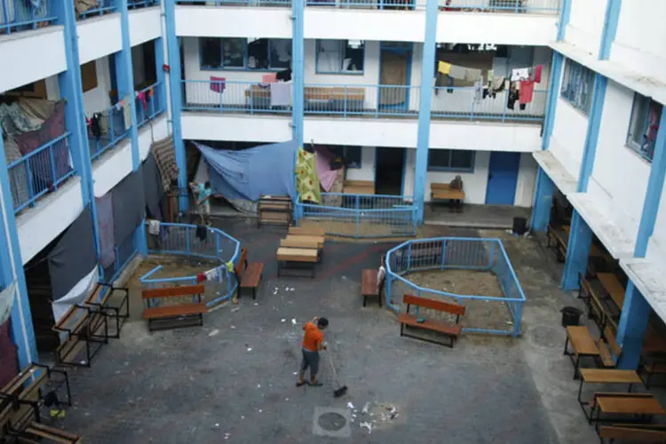 
	Escolas da ONU para desabrigados em Gaza: tr&ecirc;s delas foram atacadas em ofensiva israelense
 (Mohammed Salem/Reuters)