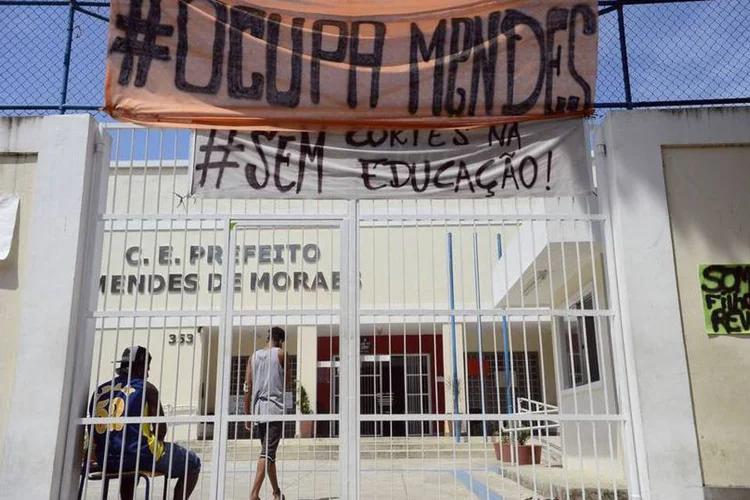 
	Ocupa&ccedil;&atilde;o: a Secretaria de Educa&ccedil;&atilde;o diz que os casos espec&iacute;ficos de cada unidade s&oacute; ser&atilde;o analisados ap&oacute;s a desocupa&ccedil;&atilde;o
 (Tânia Rêgo/ Agência Brasil)