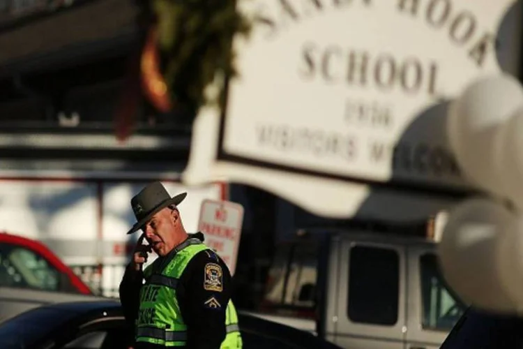 Escola em Newtown onde ocorreu o crime (Getty Images)