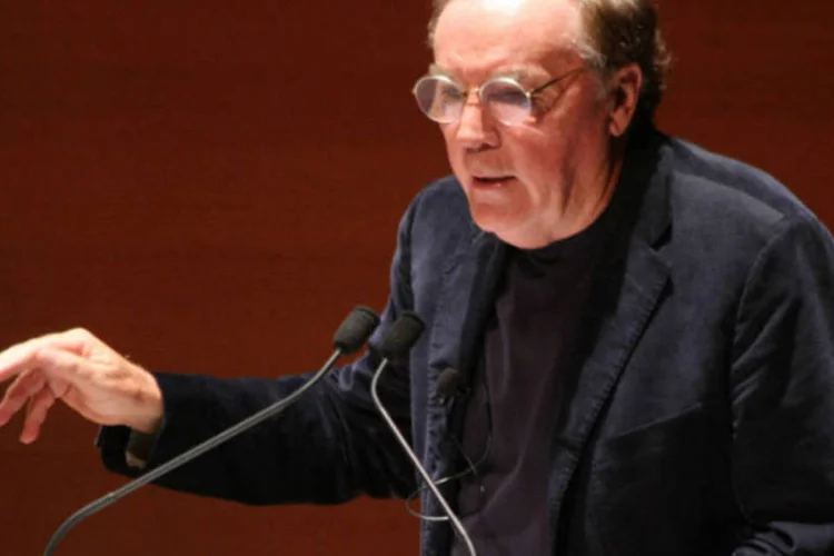 
	Escritor James Petterson: edi&ccedil;&otilde;es de&nbsp;Fogo Cruzado e O Dia da Ca&ccedil;a&nbsp;entre a lista de mais vendidos
 (Getty Images)