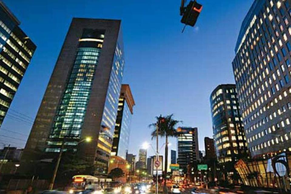 Otimismo do empresário foi de 48% para 10% ao longo de 2013