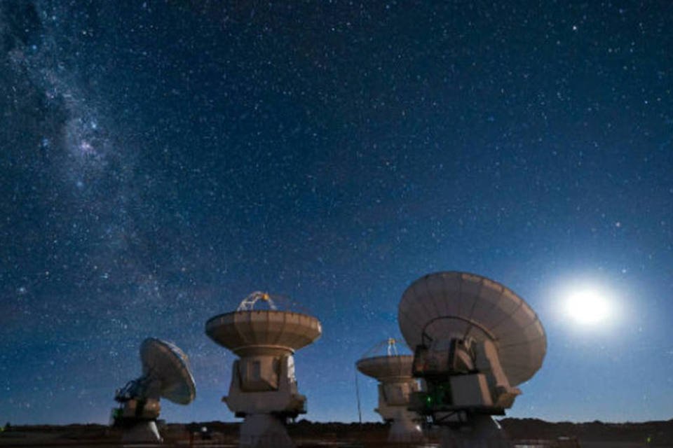Atuação no Chile muda padrão da astronomia brasileira