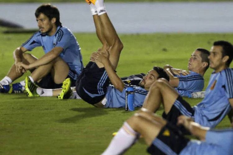 Neste sábado, o técnico da seleção espanhola, Del Bosque, reunirá seus 23 jogadores no Maracanã e testará a equipe que pensa em escalar para a final da Copa das Confederações ( REUTERS/Ricardo Moraes)