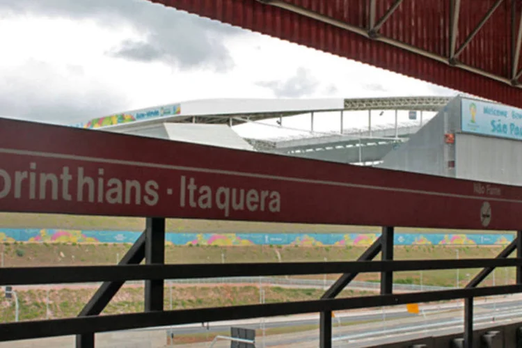
	Esta&ccedil;&atilde;o Corinthians-Itaquera com o Itauqer&atilde;o ao fundo, na zona leste de S&atilde;o Paulo
 (Beatriz Souza/ EXAME.com)