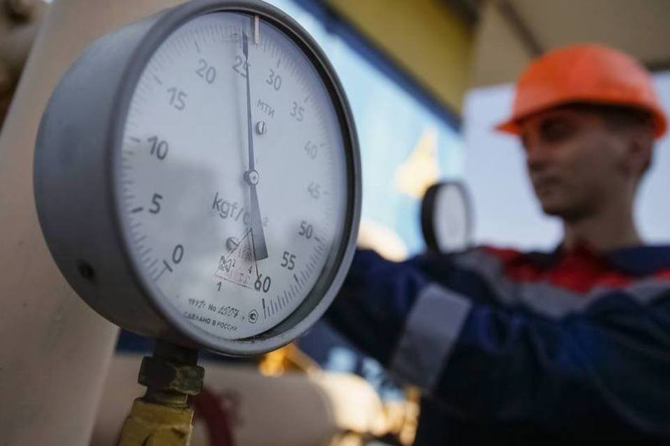 Válvula de pressão é vista em uma estação de gás próxima de Uzhhorod, na Ucrânia (Gleb Garanich/Reuters/Exame)