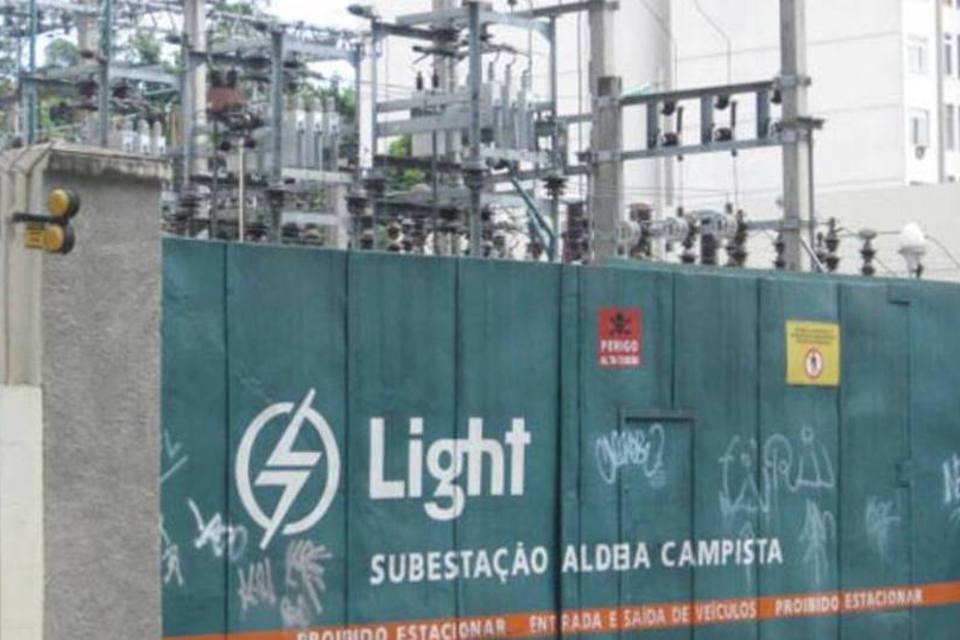 Light deve investir R$ 75 mi em comunidades com UPPs em 2012