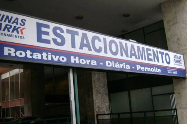 Estacionamento liderou a lista dos itens que ficaram mais caro em 2010 (Wikimedia Commons)