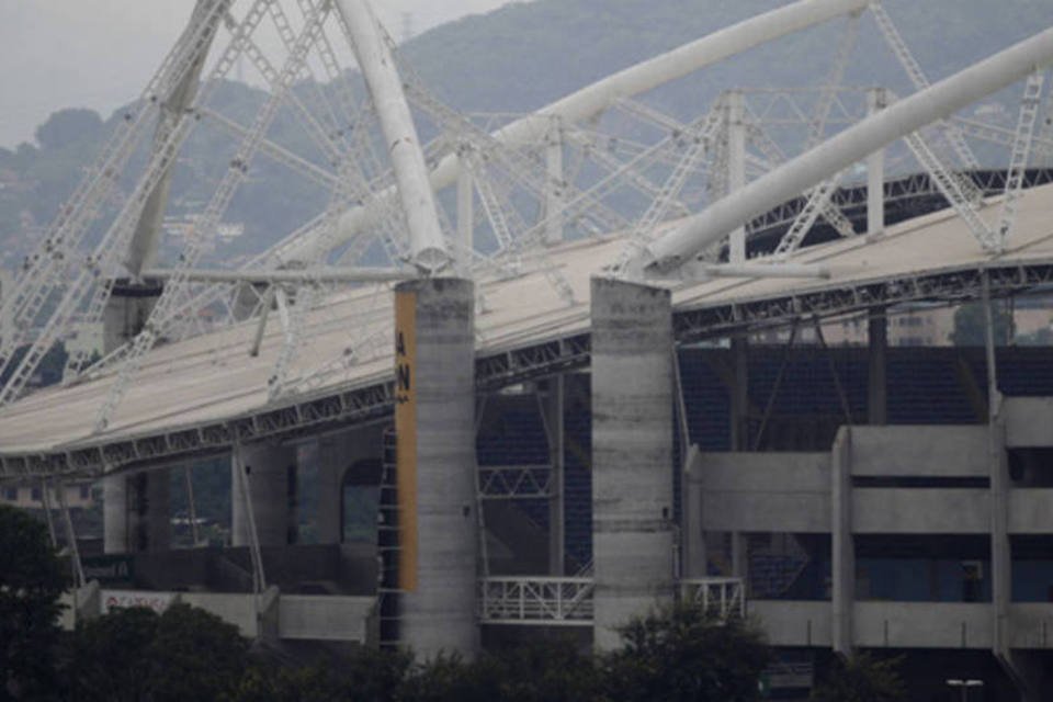 Cobertura do Engenhão poderia cair com ventos de 63 km/h