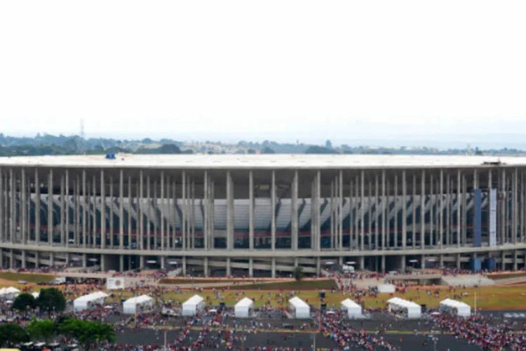 
	Est&aacute;dio Nacional de Bras&iacute;lia Man&eacute; Garrincha: a Telebras fechou recentemente um contrato de R$ 32 milh&otilde;es para fazer a transmiss&atilde;o da Copa das Confedera&ccedil;&otilde;es
 (Elza Fiúza/ABr)