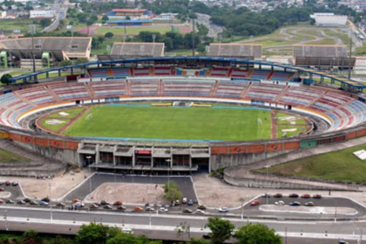 O estádio Vivaldo Lima, recém-demolido: reformá-lo seria 200 milhões mais barato que construir uma nova arena.  (.)