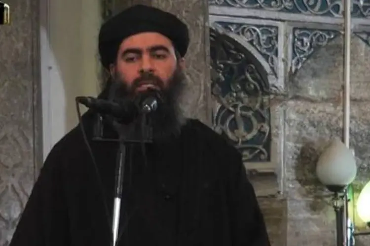 
	Chefe do EI, Abu Bakr Al-Baghdadi: &quot;miss&atilde;o &eacute; receber solteiras e vi&uacute;vas&quot;, diz ONG
 (AFP)