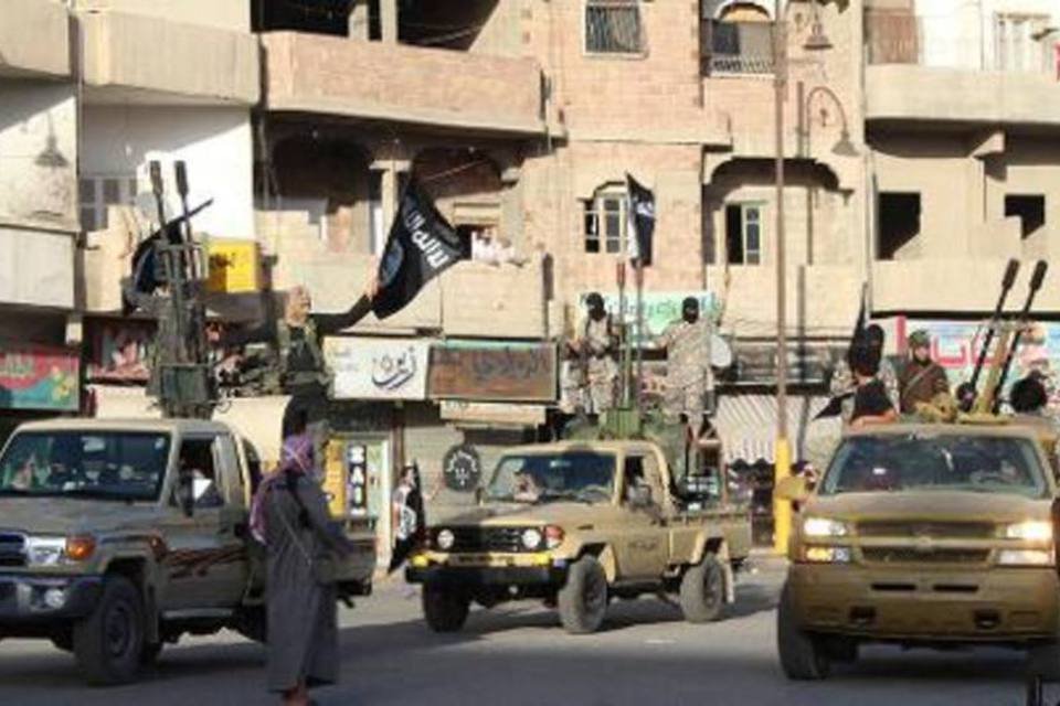 Grupo Estado Islâmico expulsa rivais de cidade síria