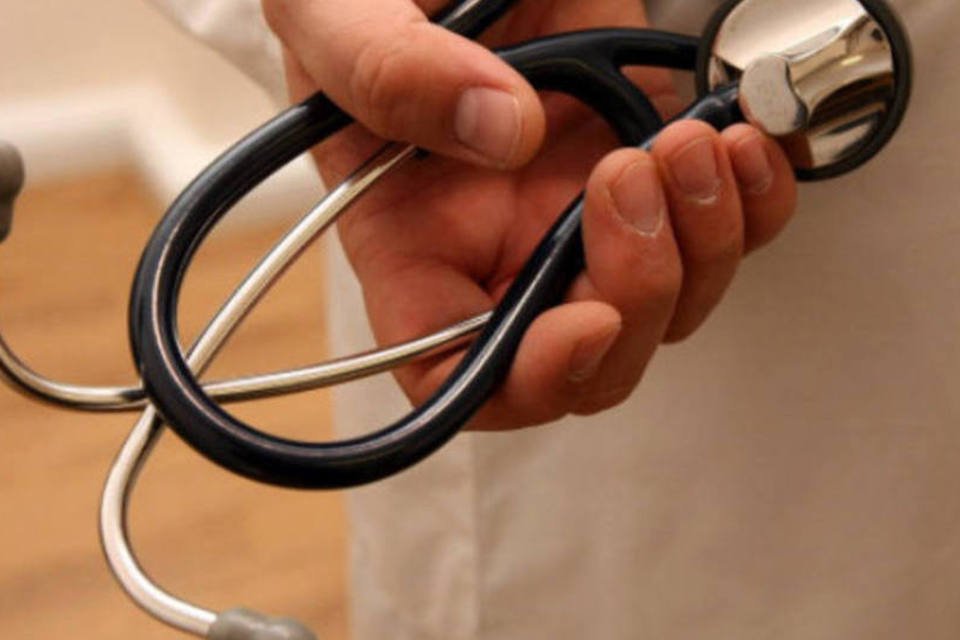 Piso salarial dos médicos é reajustado para R$ 10.412