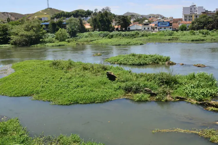 
	Estiagem afeta o rio Para&iacute;ba do Sul na cidade de Barra do Pira&iacute;, no estado do Rio de Janeiro
 (Tomaz Silva/Agência Brasil)