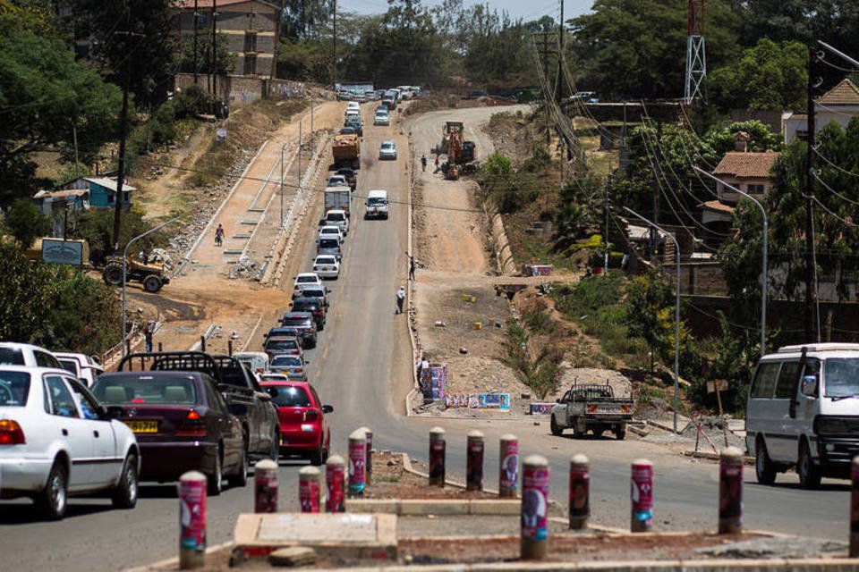Engarrafamento para principal estrada do Quênia há 3 dias