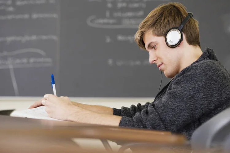 Estudo:  oportunidades para carreiras em diferentes áreas do conhecimento (foto/Thinkstock)