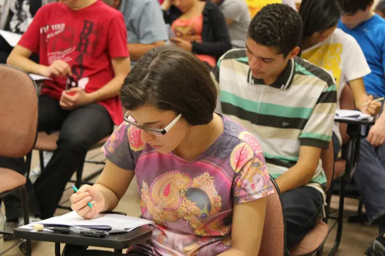 
	Enem: inscri&ccedil;&otilde;es terminam amanh&atilde; e podem ser feitas pela internet
 (Marcos Santos/USP Imagens)