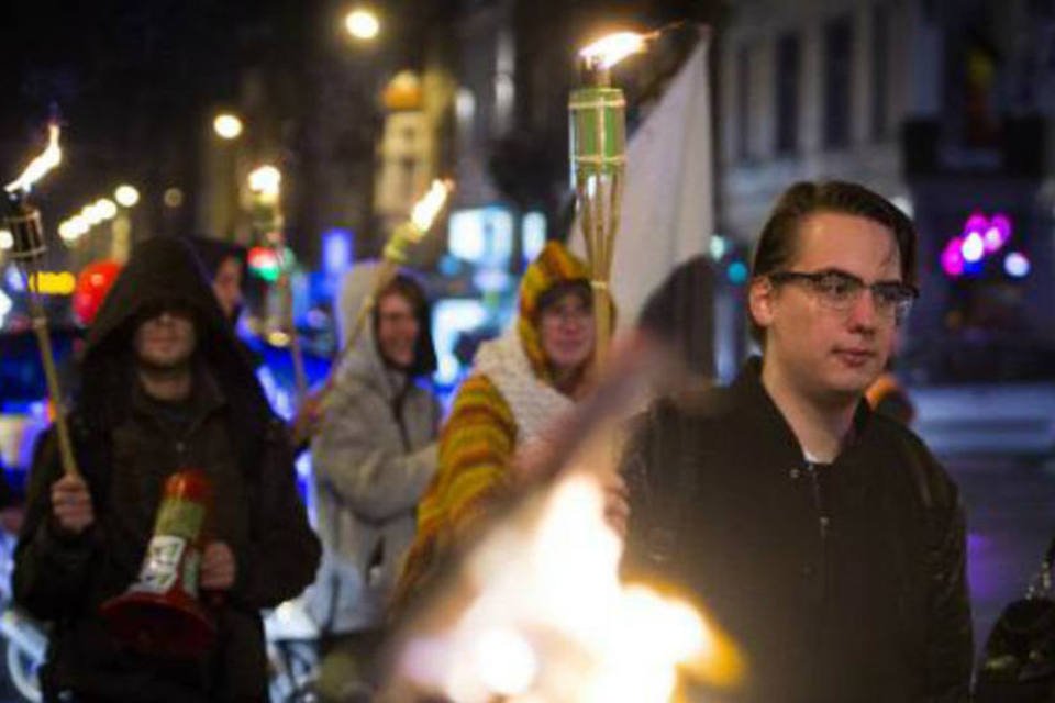 Protesto contra austeridade reúne 100 mil na Bélgica