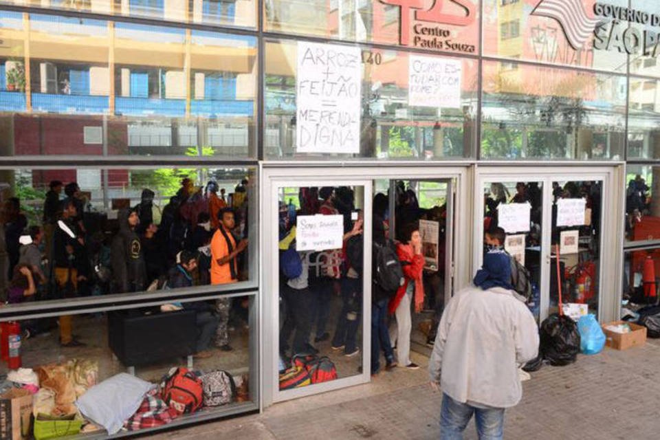 Estudantes ocupam mais escolas técnicas em São Paulo