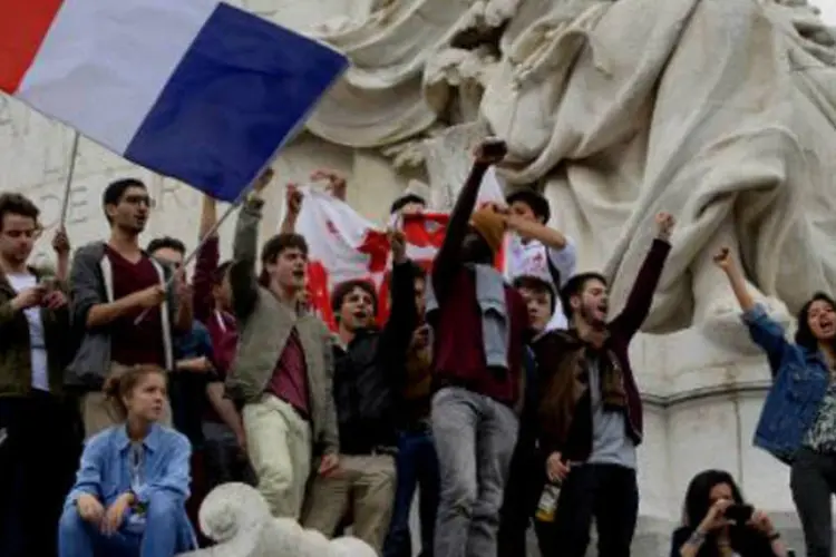 Estudantes manifestam em Paris: partido de extrema direita ganhou força com crise (Pierre Andrieu/AFP)