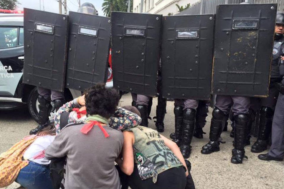 A violência da PM durante a reintegração do Paula Souza