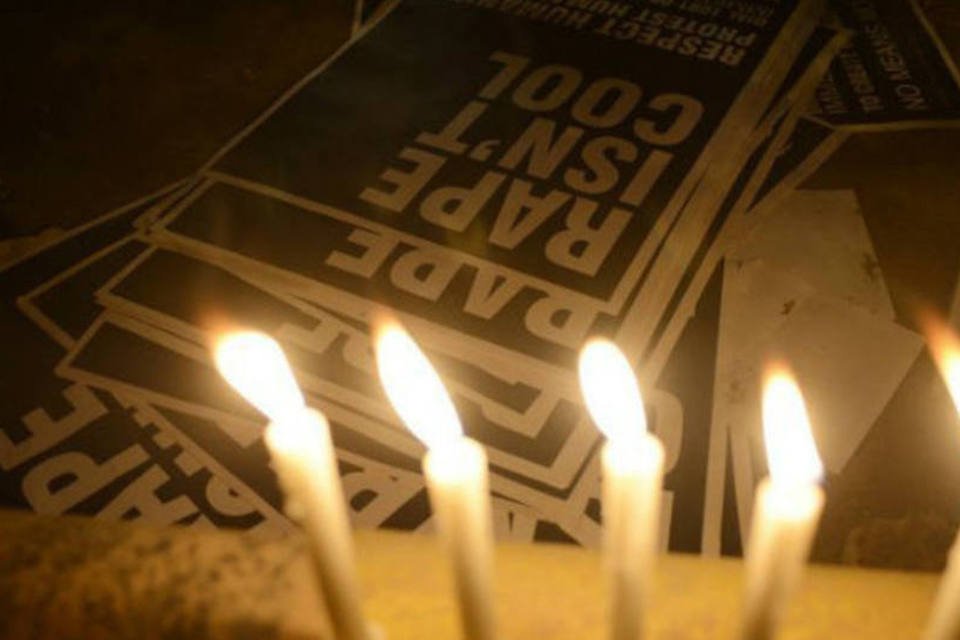 Vítima de estupro na Índia não teria tido ajuda por uma hora