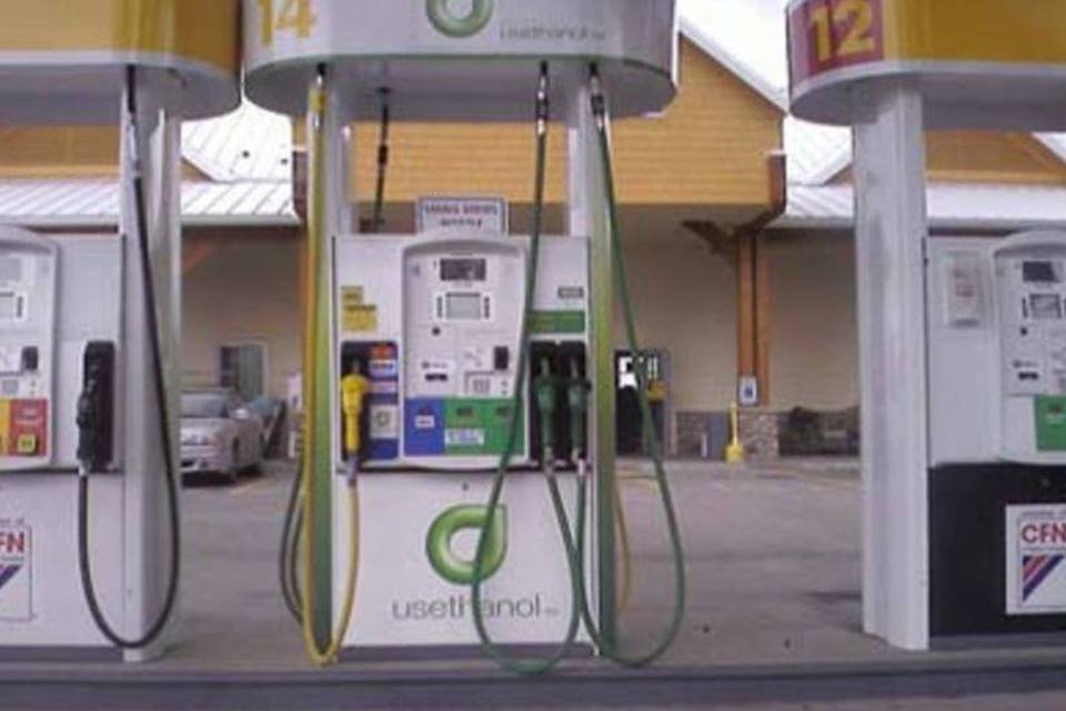 EUA adiam decisão de aumentar mistura de etanol na gasolina