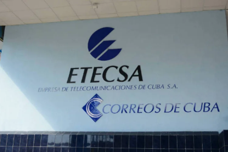 
	Estatal de telecomunica&ccedil;&otilde;es: &quot;Etecsa condena o uso ilegal dos servi&ccedil;os de telecomunica&ccedil;&otilde;es contra suas redes de usu&aacute;rios&quot;, declarou chefe do Departamento de Seguran&ccedil;a da companhia
 (Escla/Wikimedia Commons)