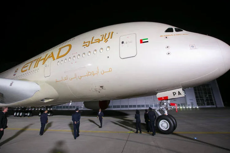 
	Vista do primeiro jato Airbus A380, o superjumbo: ritmo de fabrica&ccedil;&atilde;o do avi&atilde;o ser&aacute; reduzido em mais da metade a partir de 2018, para um avi&atilde;o por m&ecirc;s, revelou a Airbus
 (Krisztian Bocsi/Bloomberg)