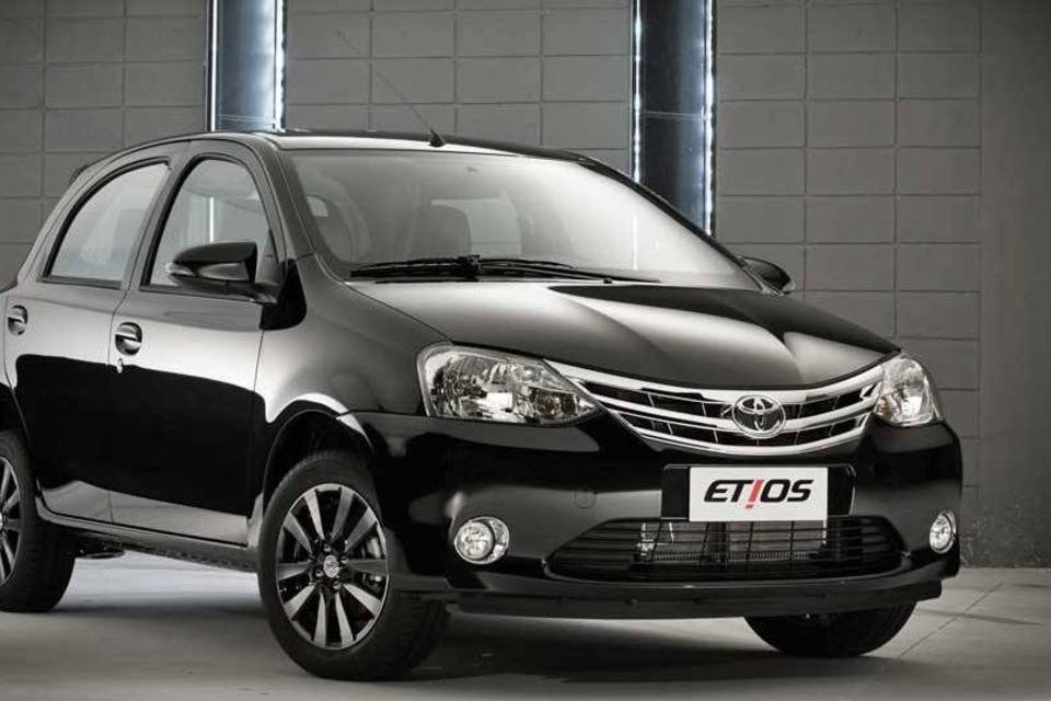 Toyota aumenta preços e Corolla Altis chega a R$ 103.940