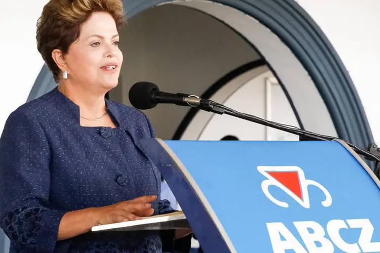 Dilma durante cerimônia da ExpoZebu 2014: a presidente foi a Uberaba sábado para abrir a feira e acabou vaiada pelos fazendeiros (Roberto Stuckert Filho/PR)